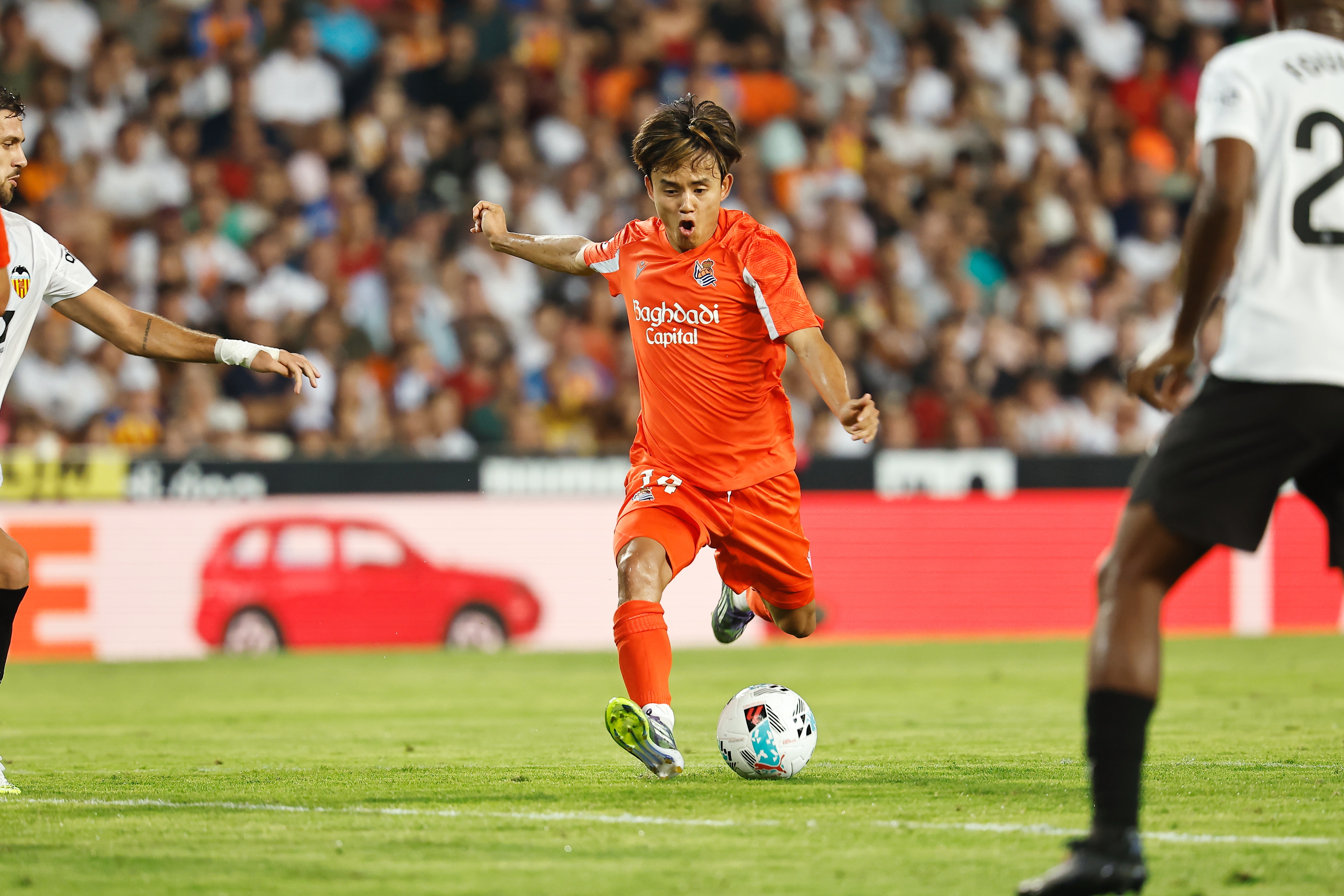 九游娱乐APP-记者：马竞有意久保建英，但将曼联的安东尼和桑乔视作更实惠方案