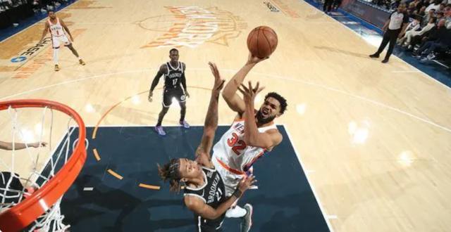 【现场】尼克斯轻取篮网小崔再登场 纽约德比大团圆