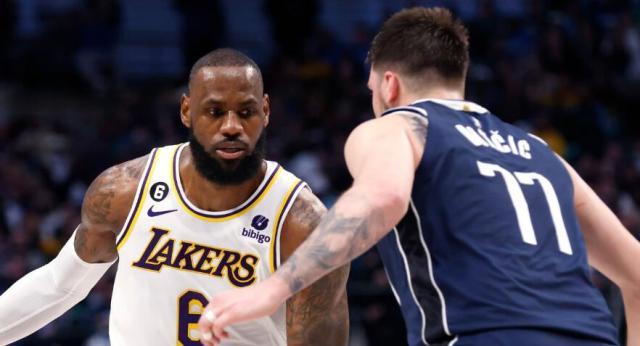 九游体育注册登录-变防守强队！湖人大换血4胜1负 季中交易立竿见影